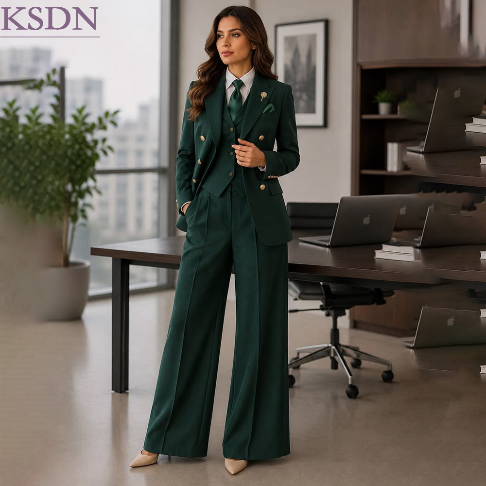 Womens Blazer - Eleganckie, zielone damskie garnitury do noszenia