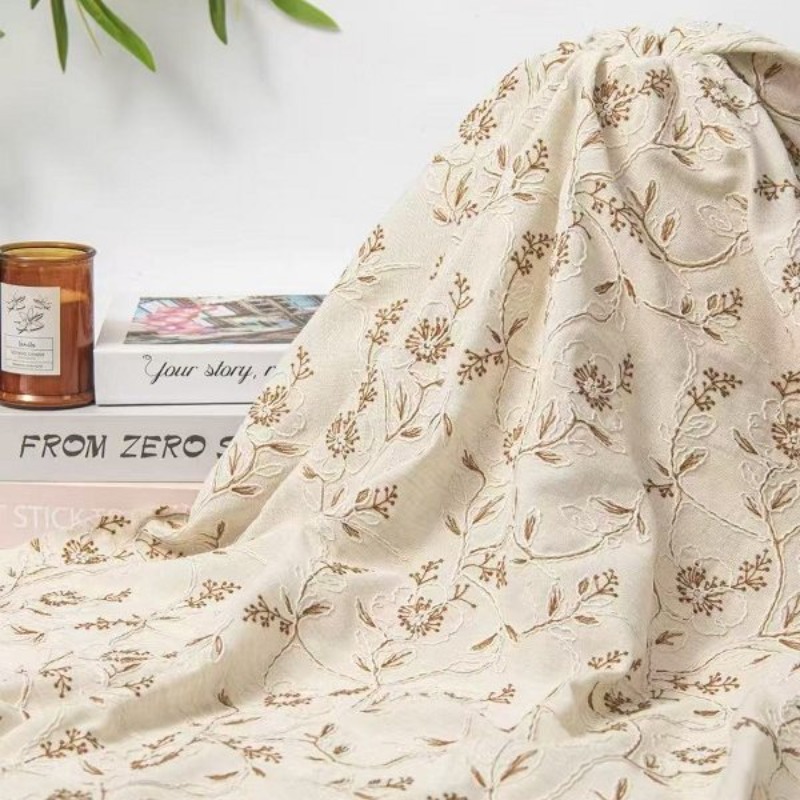 Haftowana tiulowa koronka, tka – Lace Dress recenzja i cena