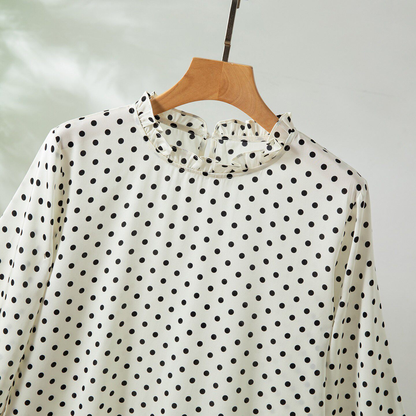 Elegancka bluzka Winsleter - 9 – Silk Blouse recenzja i cena
